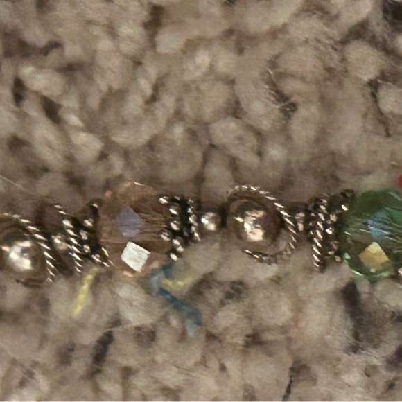 Clearance sale! $10. Bracelet love red green crystal - Picture 6 of 7